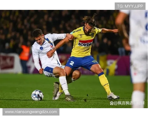 墨尔本胜利大胜麦克阿瑟罗闪耀